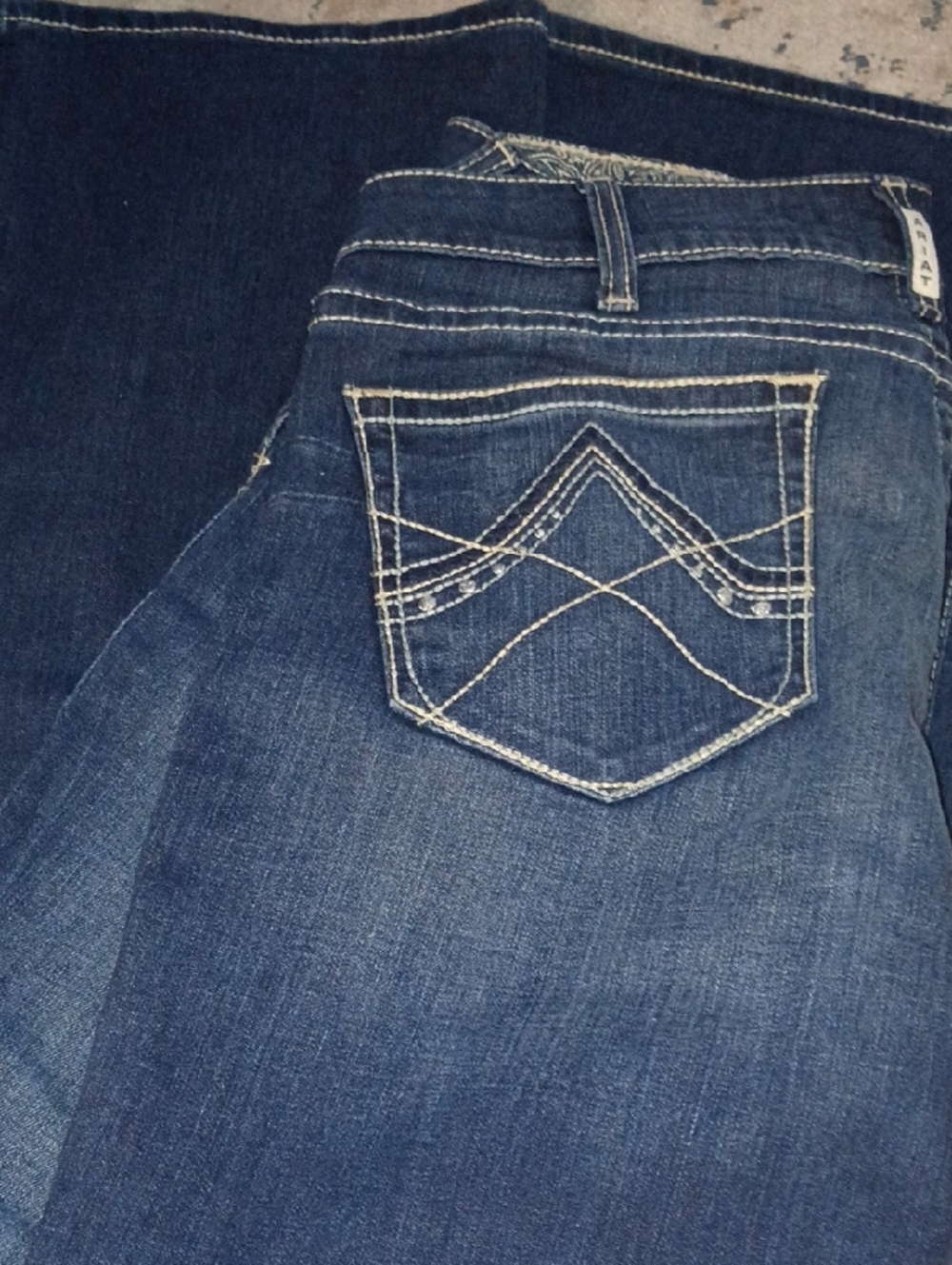 ARIAT Dark Blue Women’s Jeans with Contrast Stitching